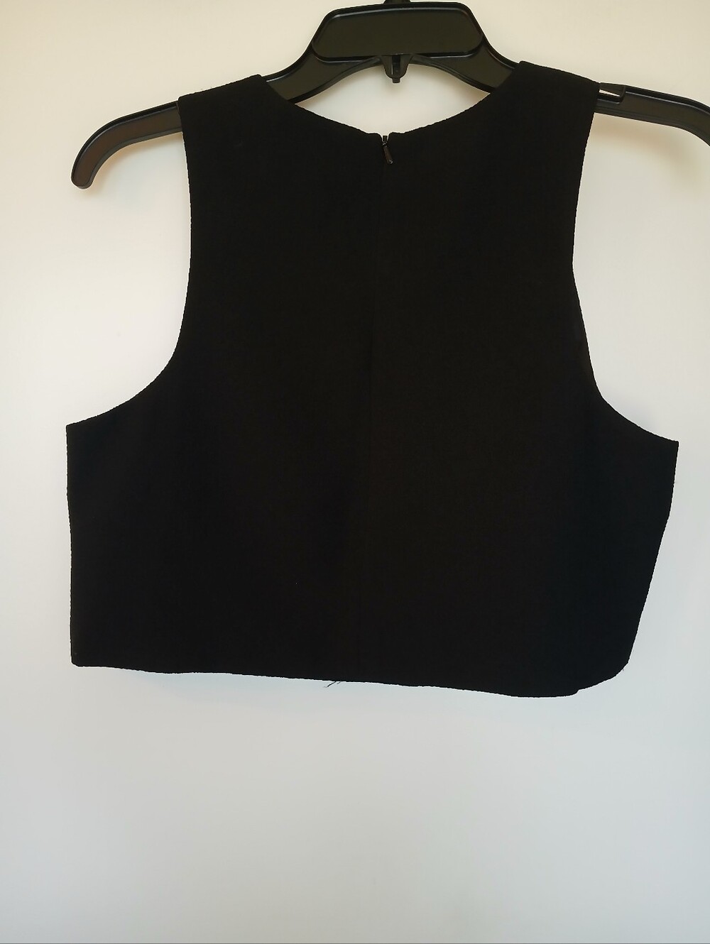 Black Halo Sanibel Black Crop Top Zipper Back Size 6 - Picture 2 of 9